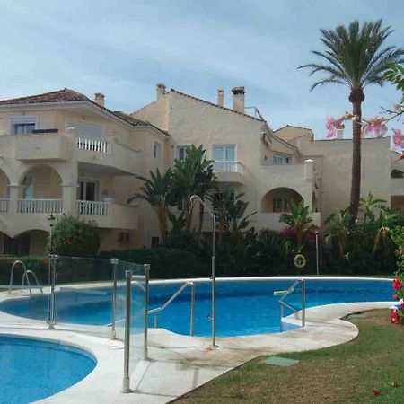 Apartment In El Paraiso - Near Puerto Banus エステポナ エクステリア 写真