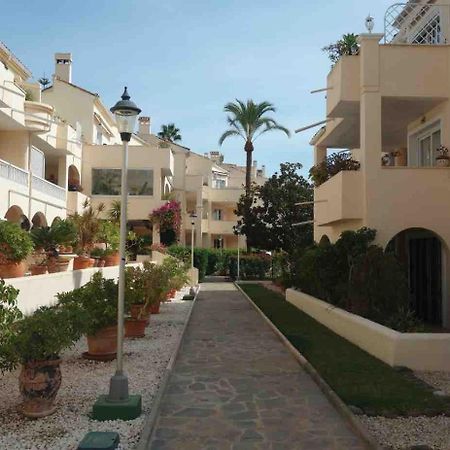 Apartment In El Paraiso - Near Puerto Banus エステポナ エクステリア 写真