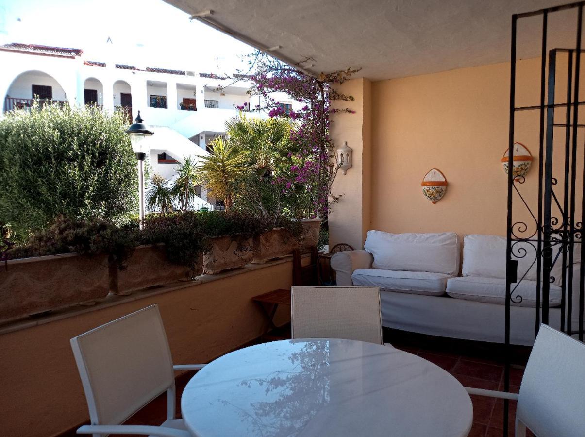 Apartment In El Paraiso - Near Puerto Banus エステポナ エクステリア 写真