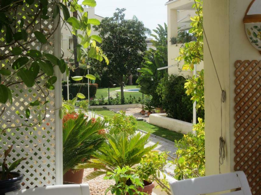 Apartment In El Paraiso - Near Puerto Banus エステポナ エクステリア 写真